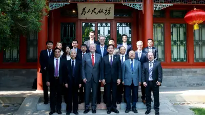 清华大学校长李路明会见博世集团董事会主席史蒂凡·哈通博士一行